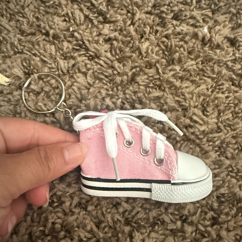 Labubu Sneaker Shoe Keychain, Pink Color - Picture 2 of 6